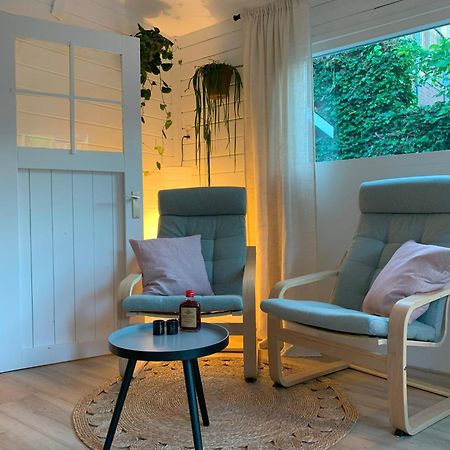 Tiny House Tussen De Grachten Sneek Exterior foto